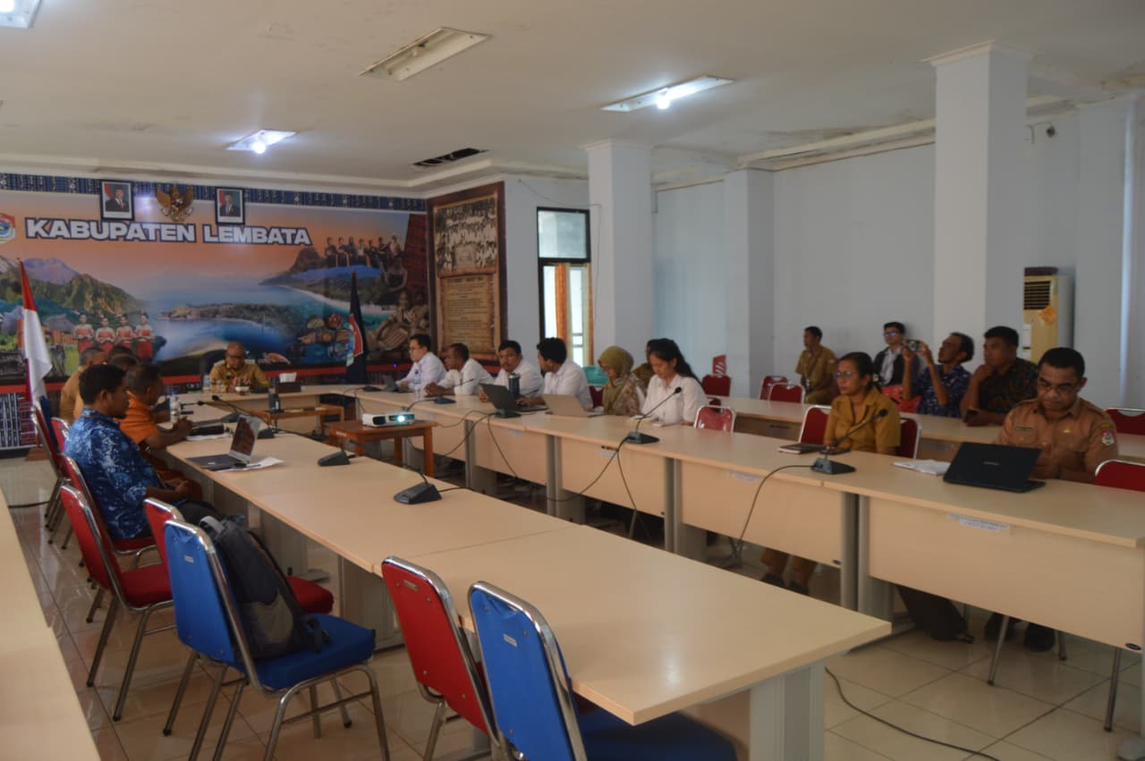 Bupati Lembata Dorong Pemutakhiran Data Desil, Operator SIKS-NG Desa Diaktifkan